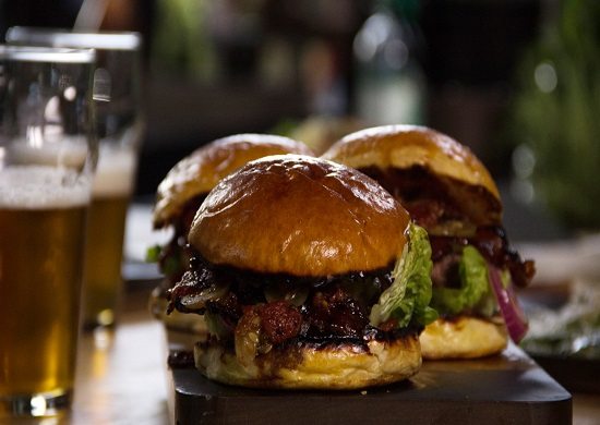 Donna Gourmet promove festival de hambúrgueres