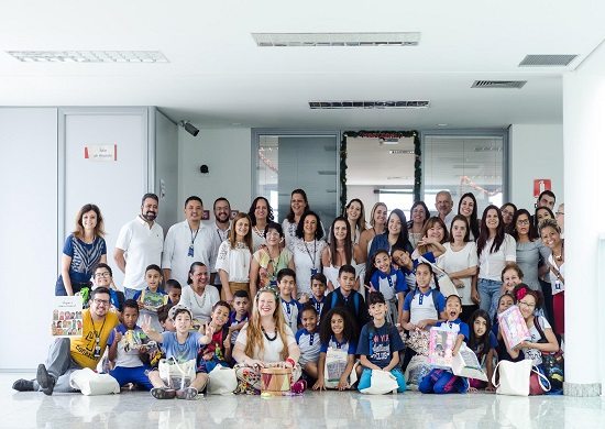 Alunos da EPG Walter Efigênio visitam a sede da Secel