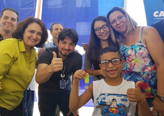 Guti entrega 240 moradias do residencial Alta Vista