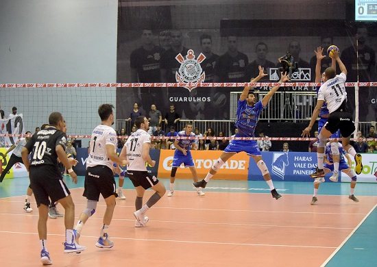 Corinthians-Guarulhos enfrenta o JF Vôlei nesta quinta