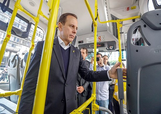 Prefeitura de SP afirma que tarifa de ônibus vai subir em 2018