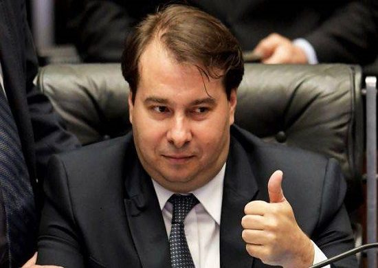 PF diz que há indícios de que Rodrigo Maia recebia caixa 3
