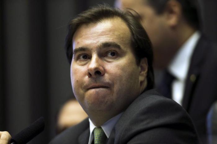 Adiar reforma da Previdência é empurrar urgência da agenda social, diz Maia