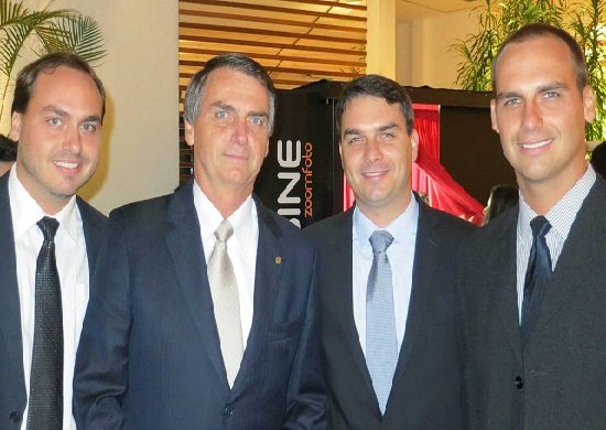 Patrimônio da família Bolsonaro se multiplica na política