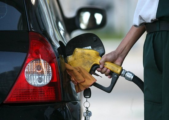 Petrobrás anuncia primeiro aumento da gasolina no ano