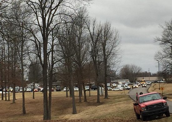 Atirador em escola dos EUA deixa ao menos um morto