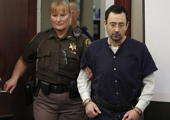 Ex-médico da equipe de ginástica dos EUA é condenado por abusos sexuais