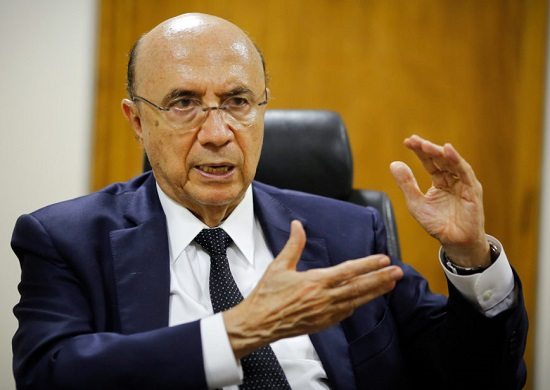Meirelles diz que governo não pensa em elevar tributos neste momento