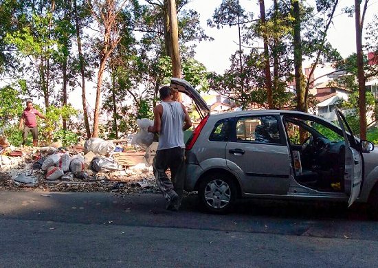Prefeitura aplica mais de R$400 mil em multas por descarte irregular de resíduos