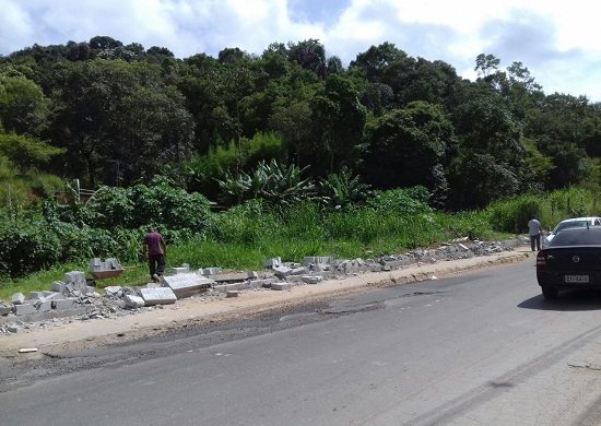 Prefeitura interrompe invasão de Área de Proteção no Cabuçu