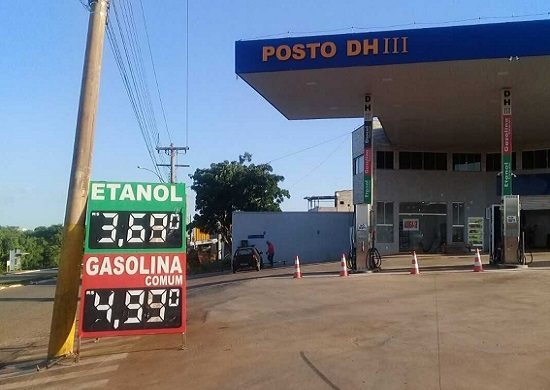 Petrobras corta preço da gasolina em 3%, maior queda em quase 3 meses