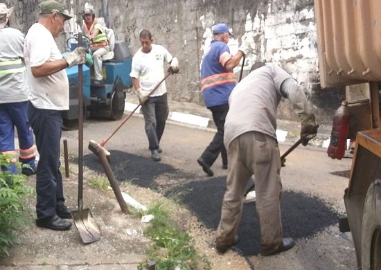 Tapa-buracos passa a ser realizado em conjunto pela Proguaru e Saae