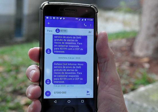 Defesa Civil oferece serviço gratuito por SMS de alerta para desastres naturais