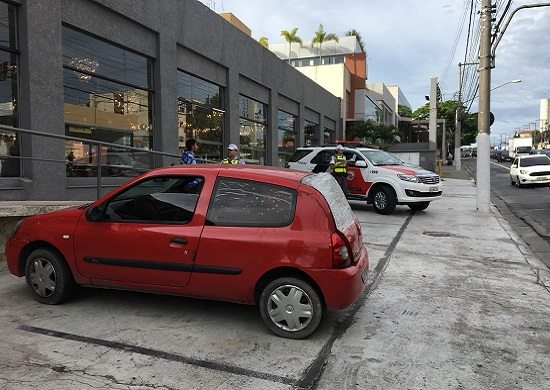 PM apreende carro com quase R$ 3 milhões em multas em São Paulo