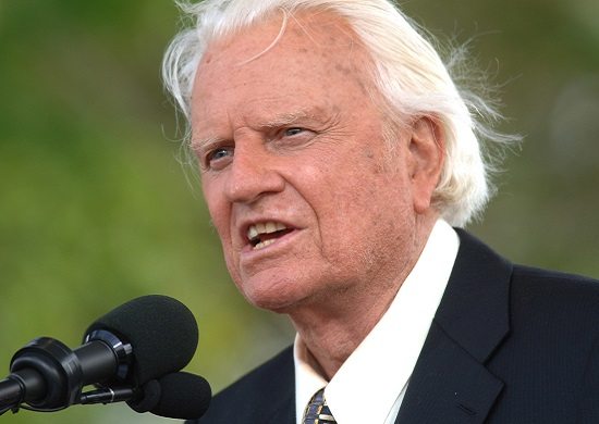 Morre aos 99 anos o evangelista americano Billy Graham