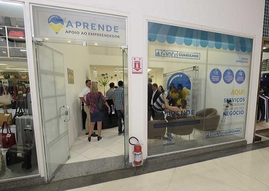 Prefeitura oferece orientação e capacitação ao empreendedor no Shopping Bonsucesso
