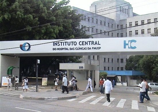 Homens armados invadem Hospital das Clínicas e roubam caixa eletrônico