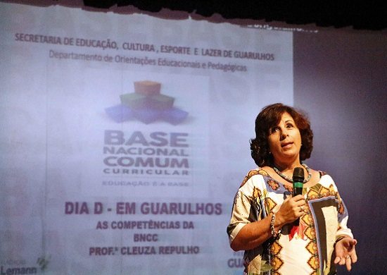 Base Nacional Comum Curricular é tema de palestra para gestores da Rede Municipal
