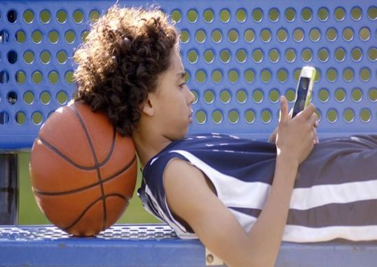 Ex-funcionários do Facebook e do Google criam campanha para proteger crianças do vício em redes sociais