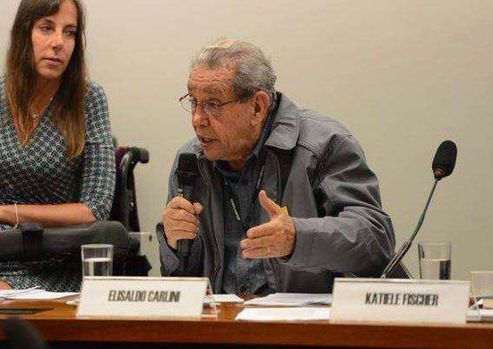 Professor que estuda maconha é intimado por “apologia ao crime”