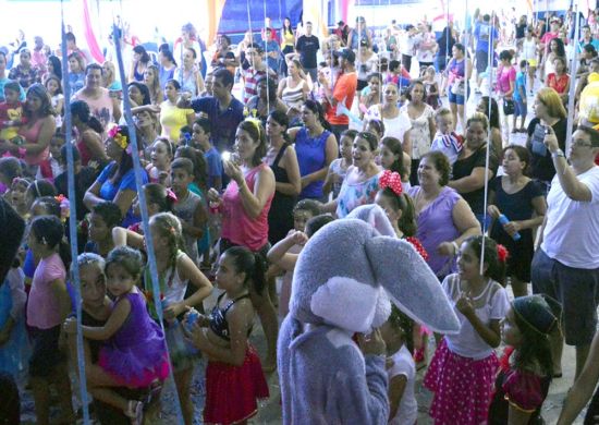 Arujá terá zumba e matinês de carnaval neste domingo
