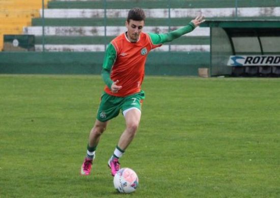 Jogador do Juazeirense tem ataque cardíaco fulminante depois de treino