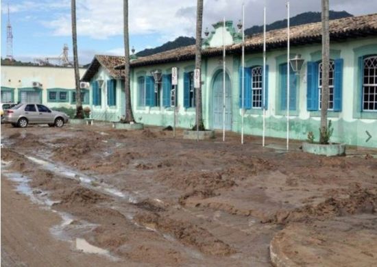 100 pessoas estão desabrigadas em Ilhabela e São Sebastião