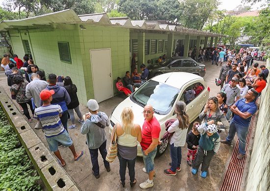 Vândalos invadem e depredam UBS no Jaçanã