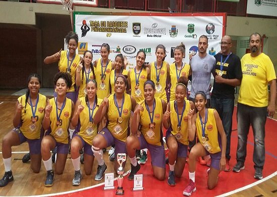 Apagebask é campeã da Taça Pindamonhangaba de Basquete
