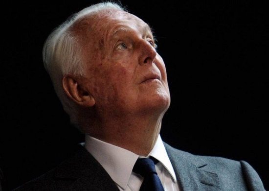 Morre o estilista Hubert de Givenchy, aos 91 anos