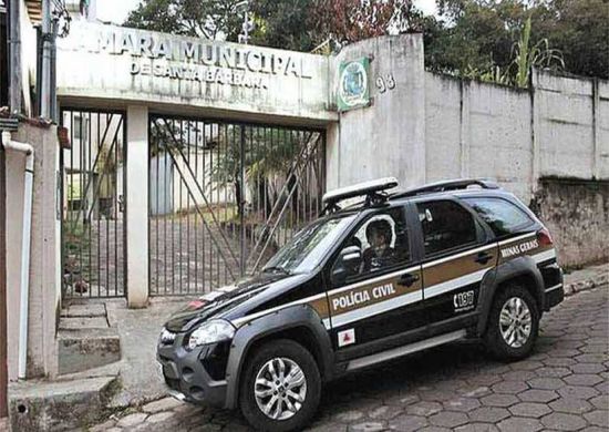 Cidade em Minas tem 11 vereadores, mas paga salários para 23