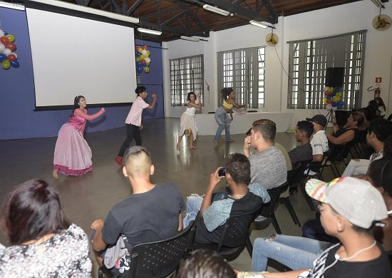 Jovens em Ação realiza aula inaugural para 300 adolescentes