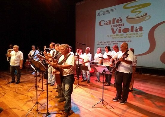 Café com Viola comemora primeiro aniversário no Teatro Ponte Alta