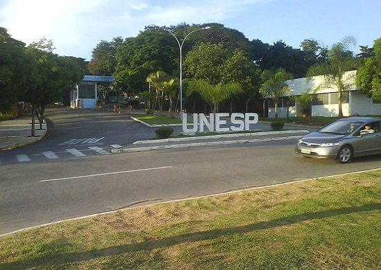 Candidatos aprovados na Unesp devem confirmar matrícula até amanhã