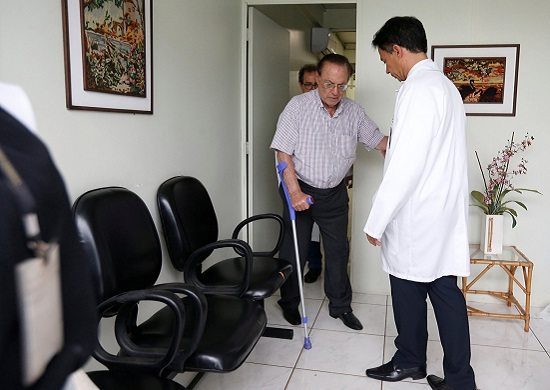 Paulo Maluf é internado em hospital de Brasília