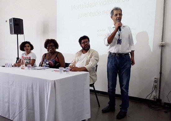 Especialistas debatem Racismo na Juventude, no Adamastor