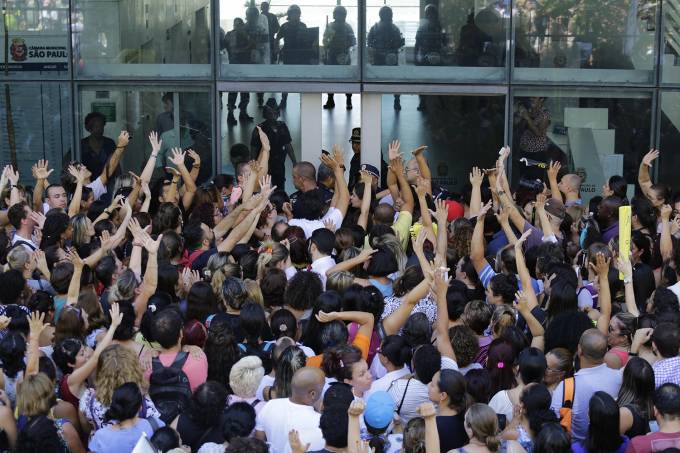 Tarde marcada por tumultos e agressões na Câmara Municipal de SP