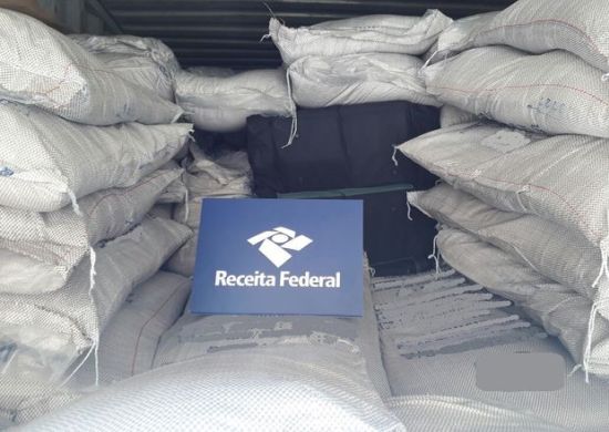 Mais de duas toneladas de cocaína são apreendidas no Porto de Santos