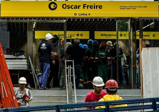Após 4 anos de atraso, Alckmin inaugura estação Oscar Freire do Metrô