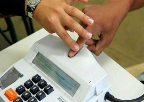 Mais de 220 mil eleitores ainda não cadastraram digital em Guarulhos