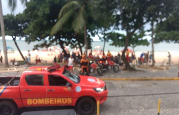 Banhista atacado por tubarão em praia da RMR pode ter mão amputada