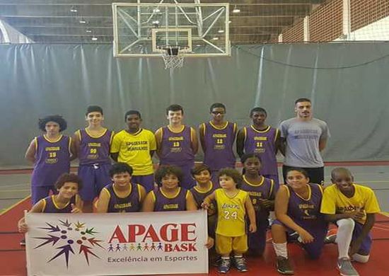 Apagebask/Guarulhos e Corinthians se enfrentam neste sábado(14)