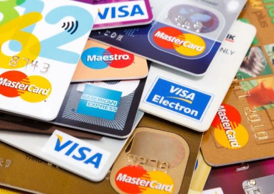 Banco Central quer limitar tarifas operacionais do cartão de crédito