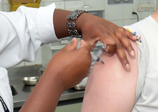 Secretaria de Saúde recebe reposição de 6 mil doses da vacina pentavalente