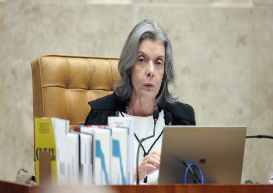 Cármen Lúcia assume a Presidência da República por 24 horas