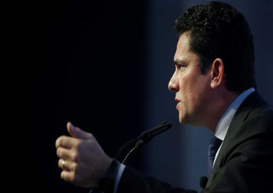Moro decide manter ação contra Lula que trata do sítio de Atibaia