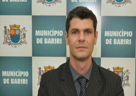Prefeito de Bariri é preso por abusar de menina de 8 anos