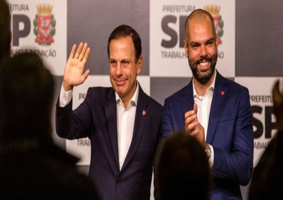 Doria deixa Prefeitura de SP após 15 meses; vice Bruno Covas assume
