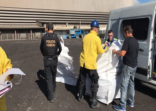 PF incinera mais 400 kg de drogas apreendidas no aeroporto de Guarulhos