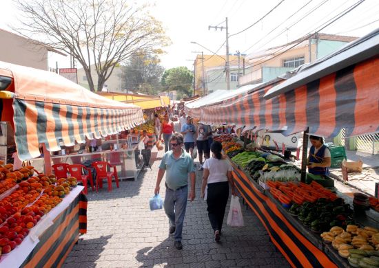 Prefeitura abre vagas nas feiras livres da Vila Augusta e do Jardim Santa Francisca